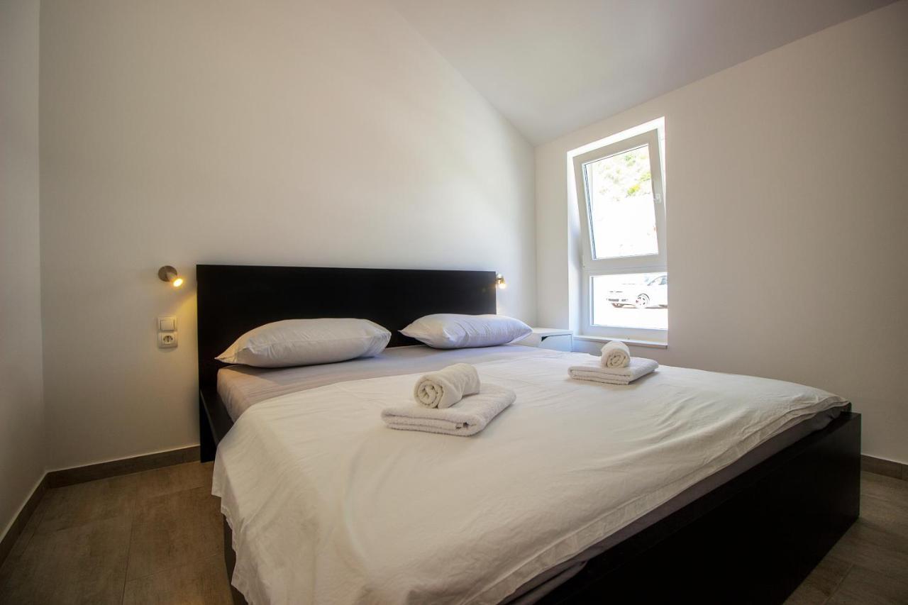 Apartments Zina Lokva Rogoznica Bagian luar foto